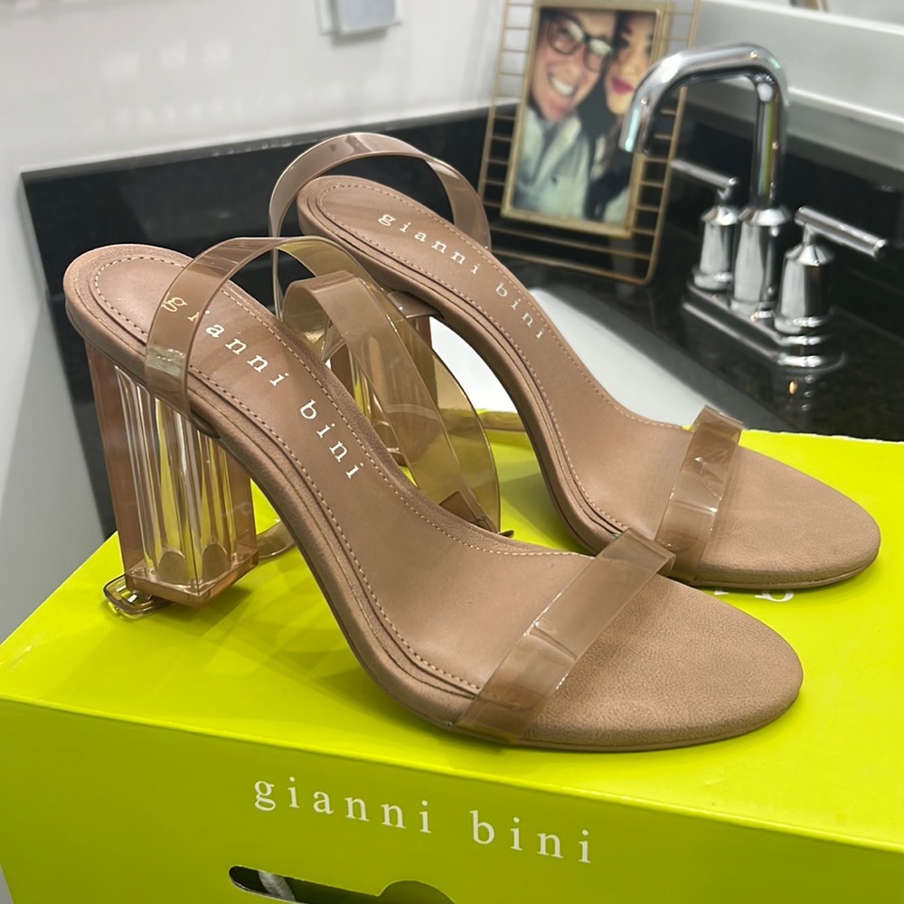 Giani Bini pumps